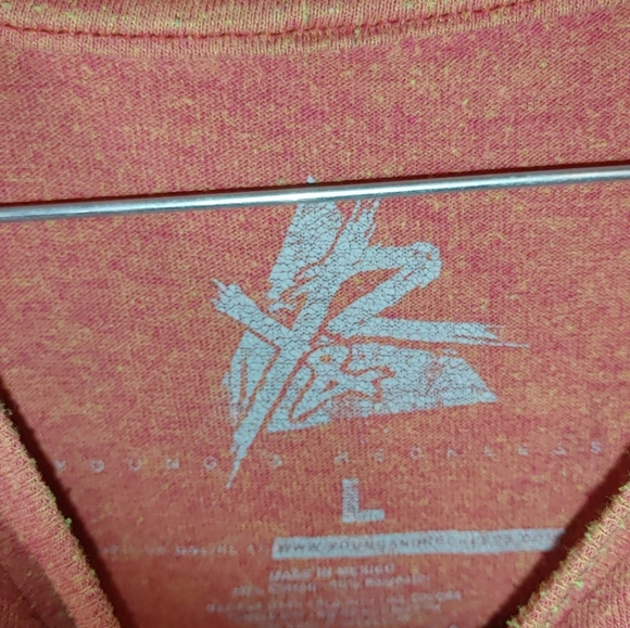 young & reckless tshirt - Picture 2 of 2